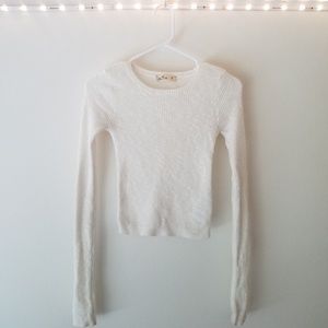 Hollister- Long sleeve crop top